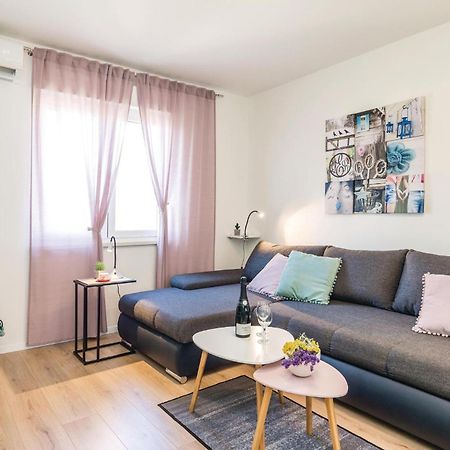 Gorgeous Apartment In Rijeka With House Sea View Exterior photo