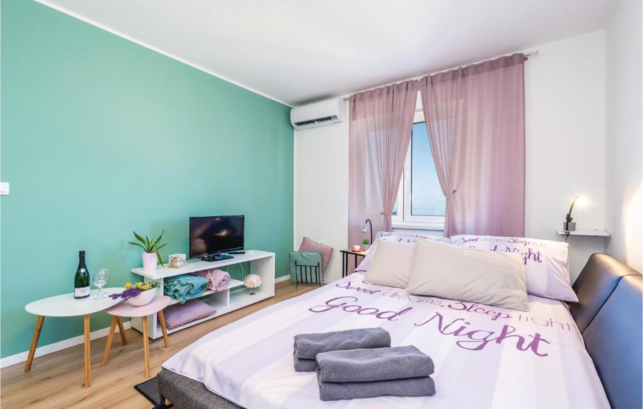 Gorgeous Apartment In Rijeka With House Sea View Exterior photo