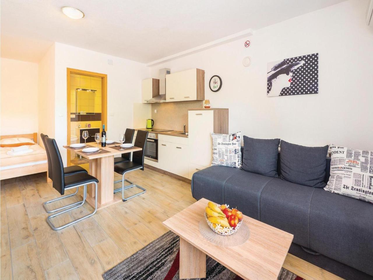 Gorgeous Apartment In Rijeka With House Sea View Exterior photo